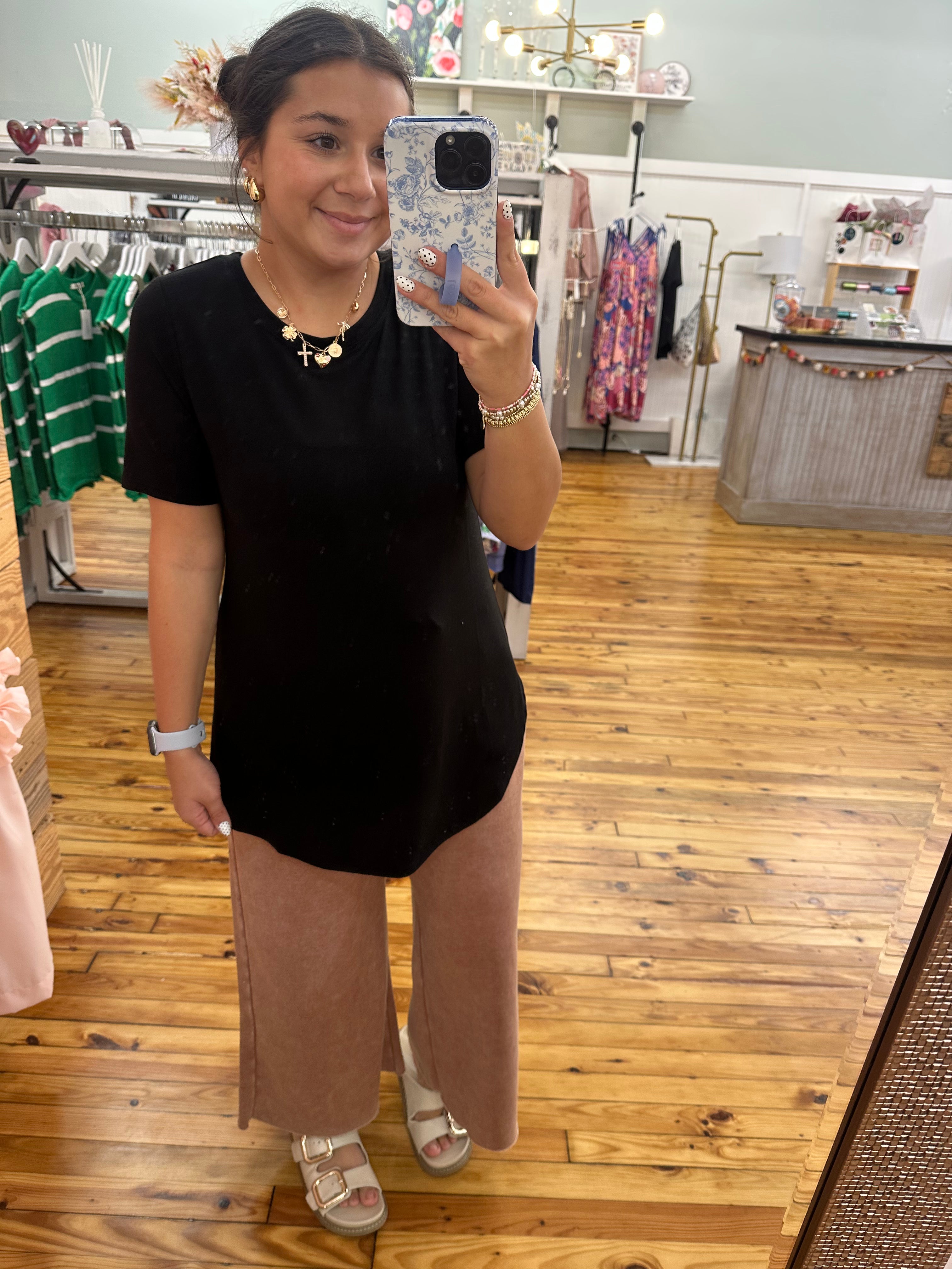 All Time Favorite Black Basic Tee (S-XL)