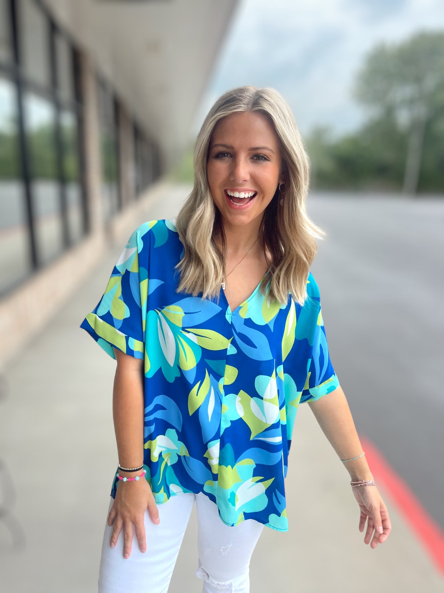 The Victoria Vibrant Top (S-L)
