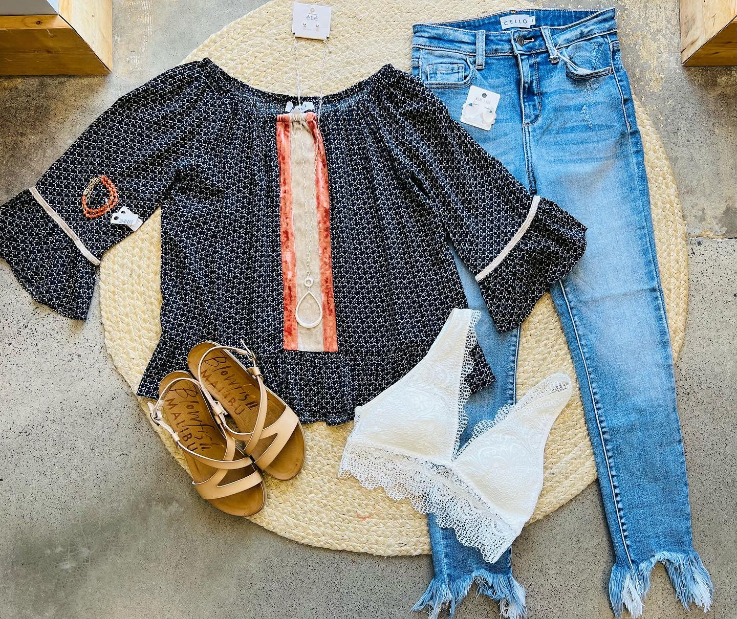 The Olivia Off-Shoulder Top (XS-L)