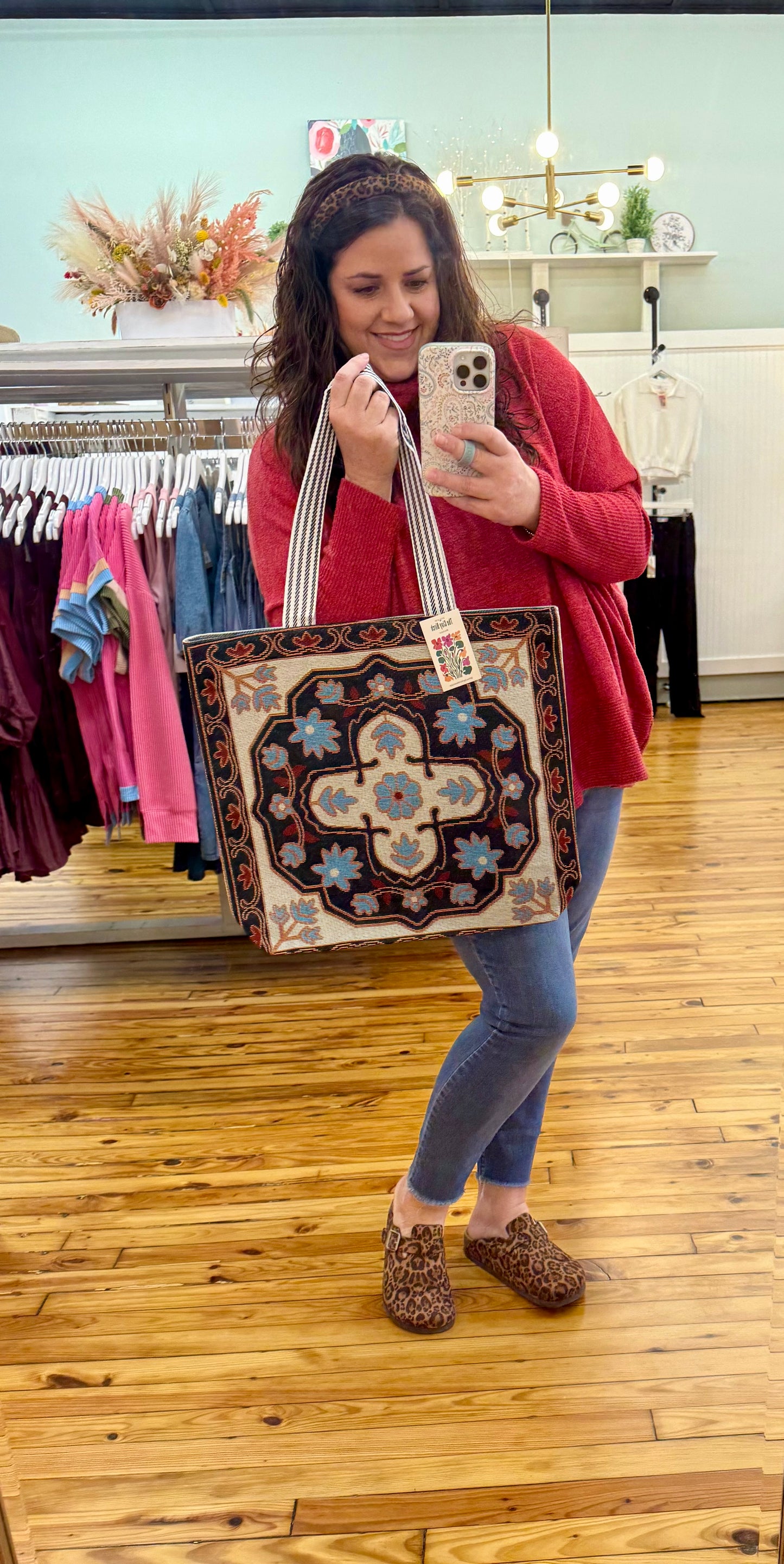 Retro Embroidered Shoulder Tote Bag (2 Colors)