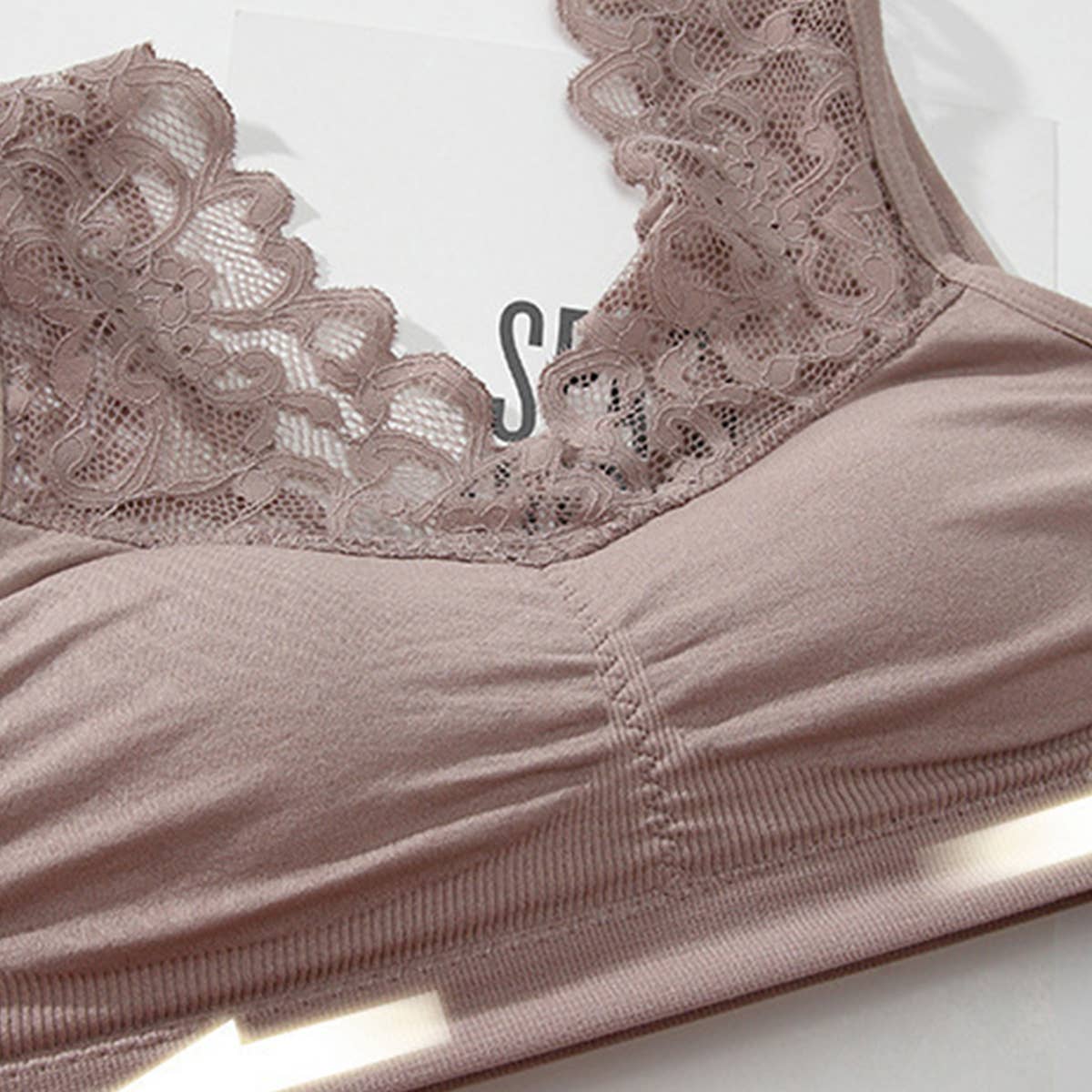 The Everyday Lace Bralette (M-XL)