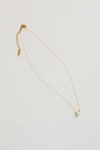 Simple Pearl Pendant Necklace