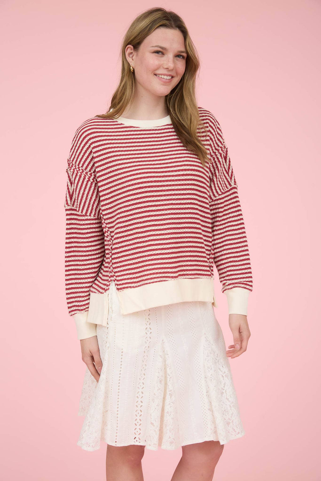 STRIPE EXPOSED SEAM SPLIT HEM LONG SLEEVE KNIT TOP (S-L)