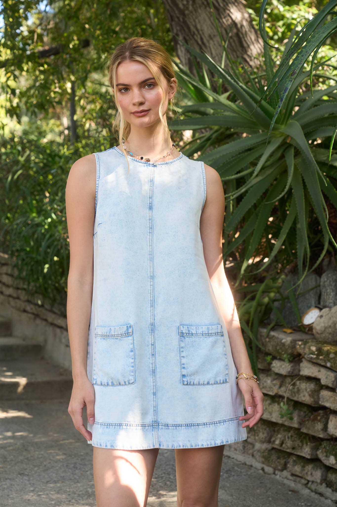 The Junie Denim Dress (S-L)