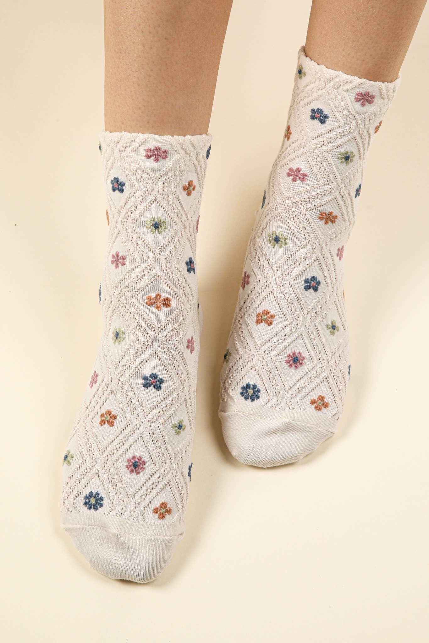 Floral Printed Textured Crew Socks (2 Colors)