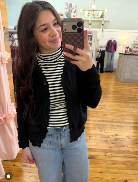 Lightweight V-Neck Knit Cardigan (S-XL)