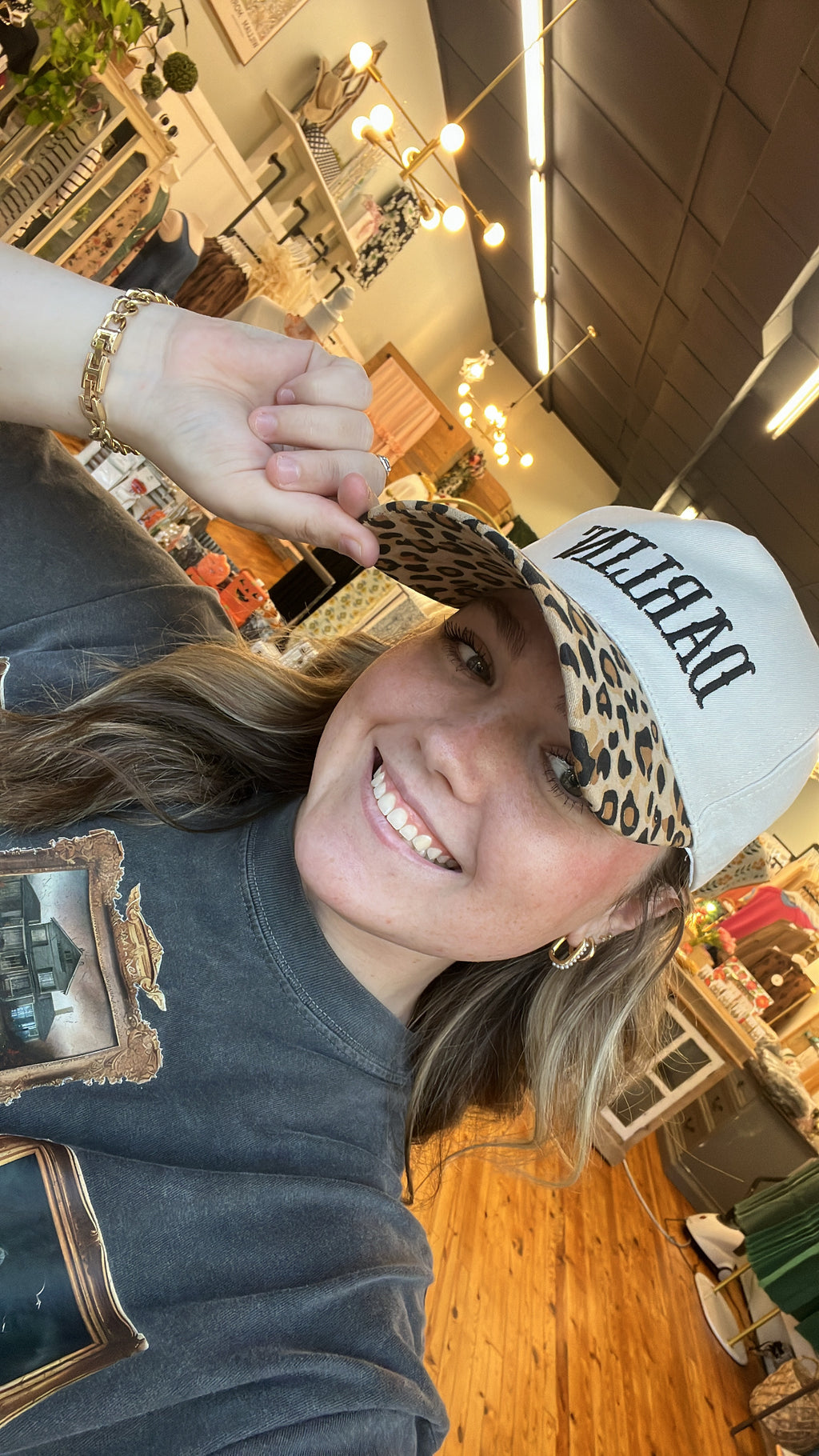 DARLIN' EMBROIDERED TWO-TONE CANVAS COTTON CAP