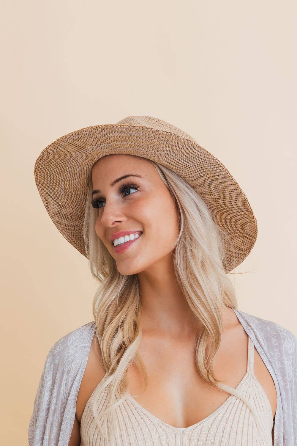 Classic Wide Brim Straw Western Style Hat: Natural