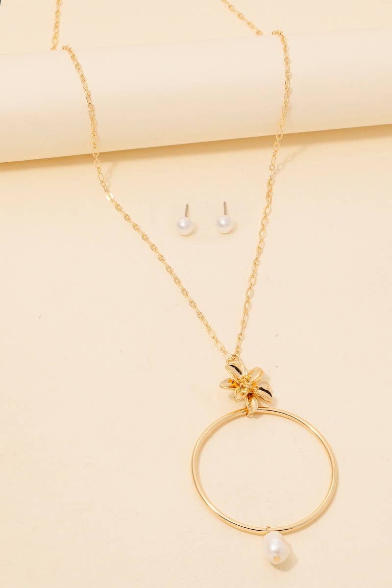 Flower Pearl And Large Hoop Pendant Layered Necklace Set