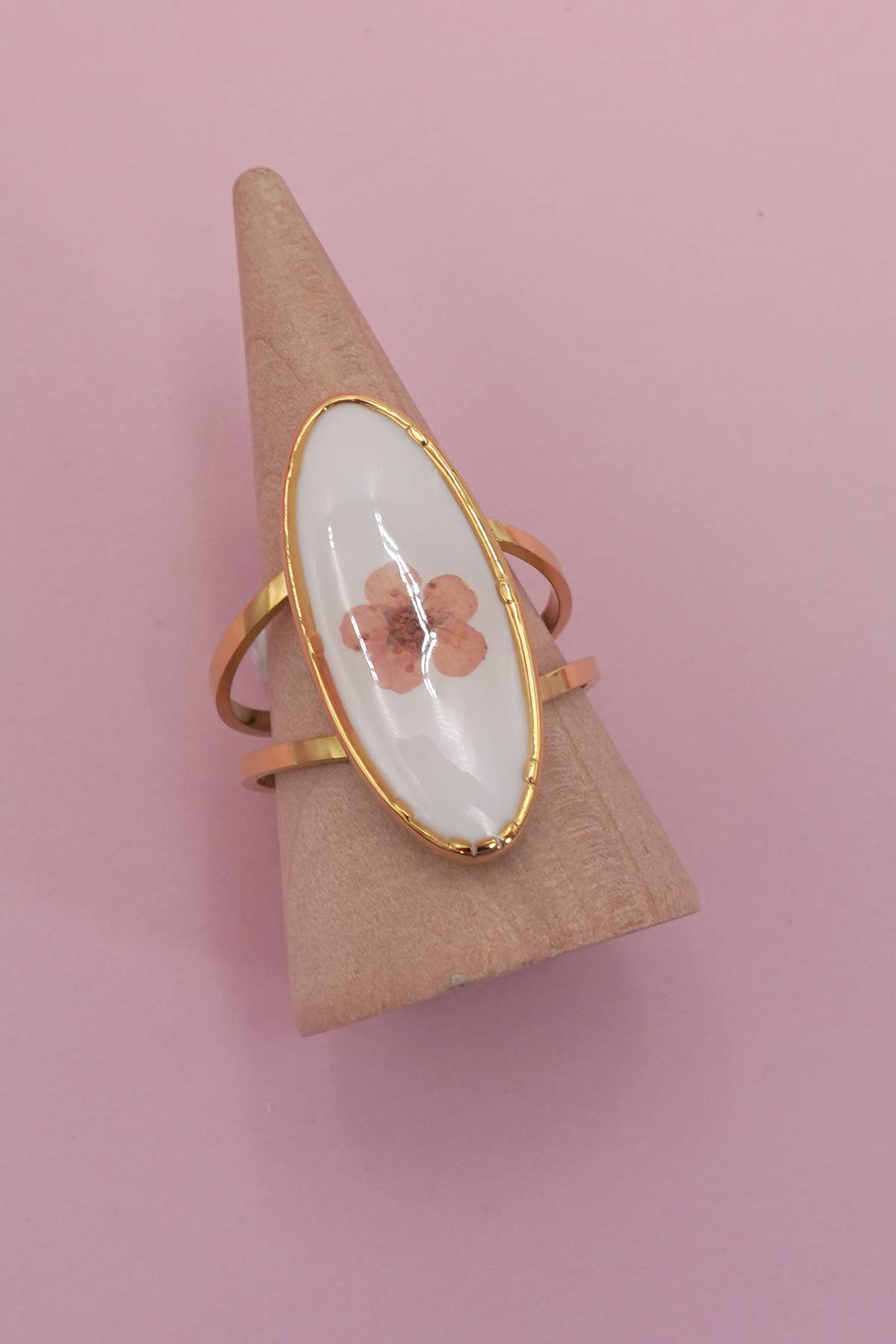 18K STAINLESS STEEL TARNISH FREE FLORAL RINGS (3 Options)