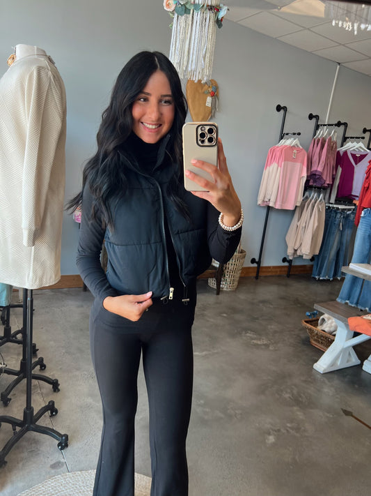 Black Puffer Cropped Vest (S-L)