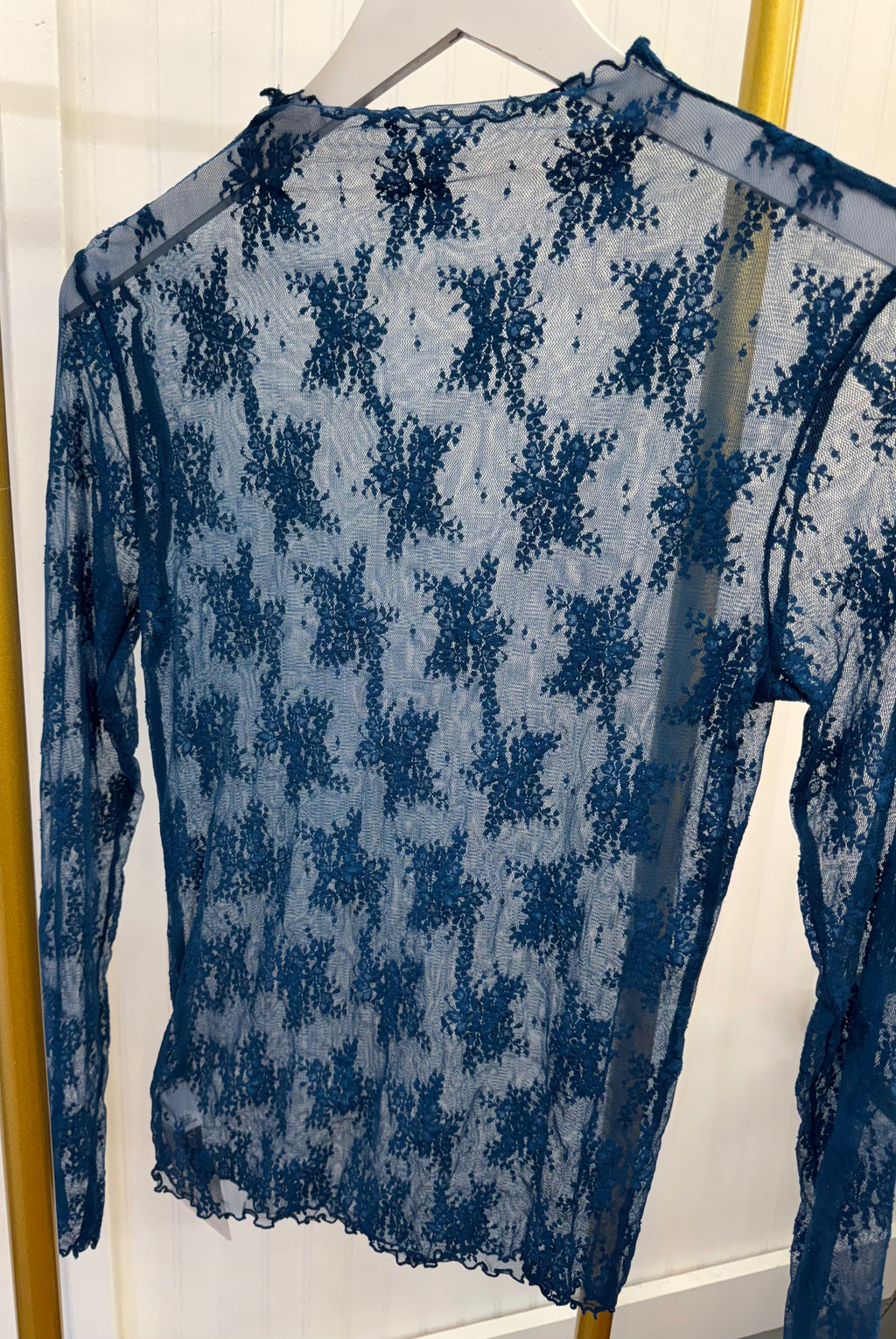 Floral Mesh Long Sleeve Lace Top (S-XL)(Multiple Color Options)