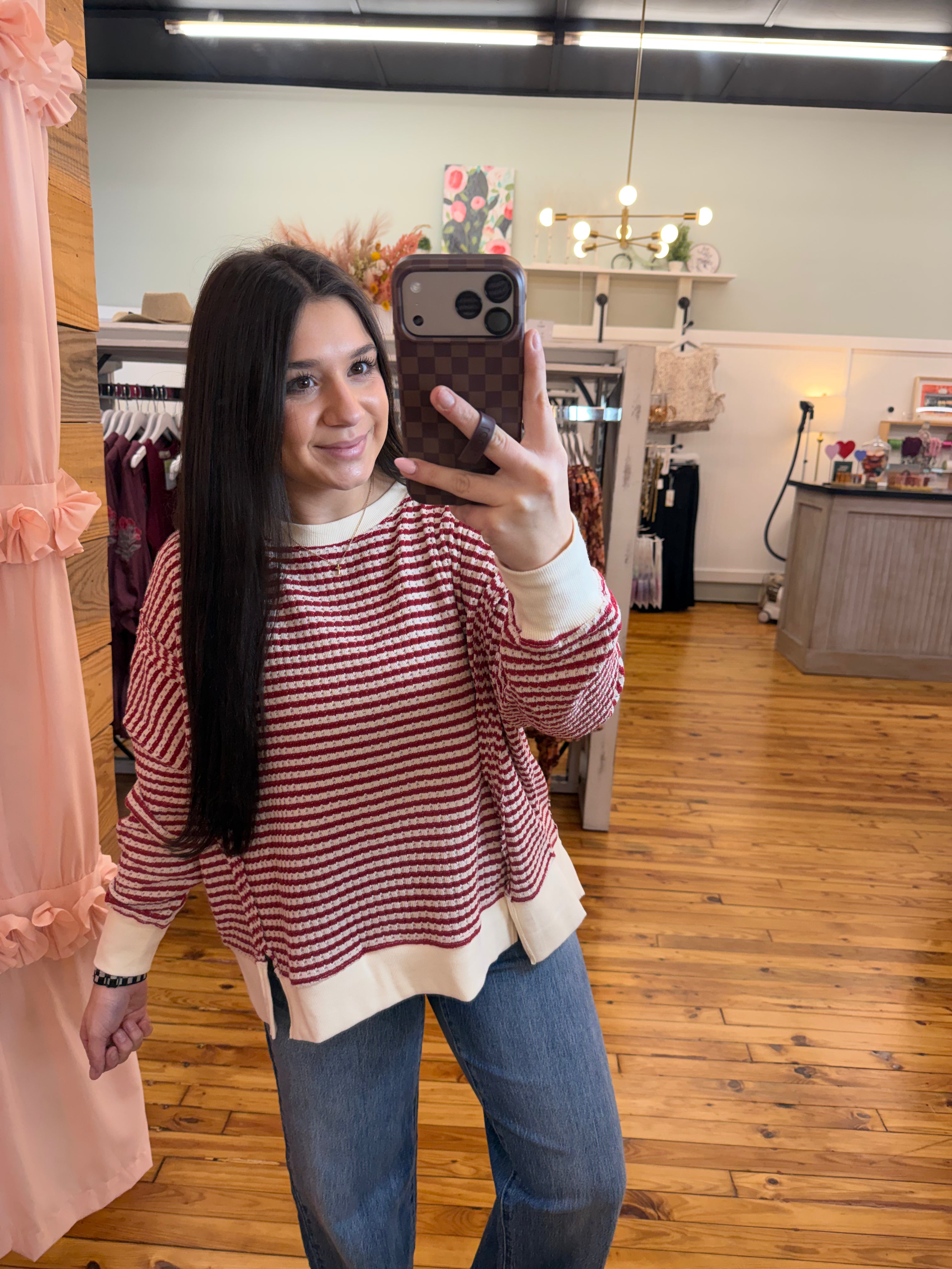 STRIPE EXPOSED SEAM SPLIT HEM LONG SLEEVE KNIT TOP (S-L)(2 Colors)