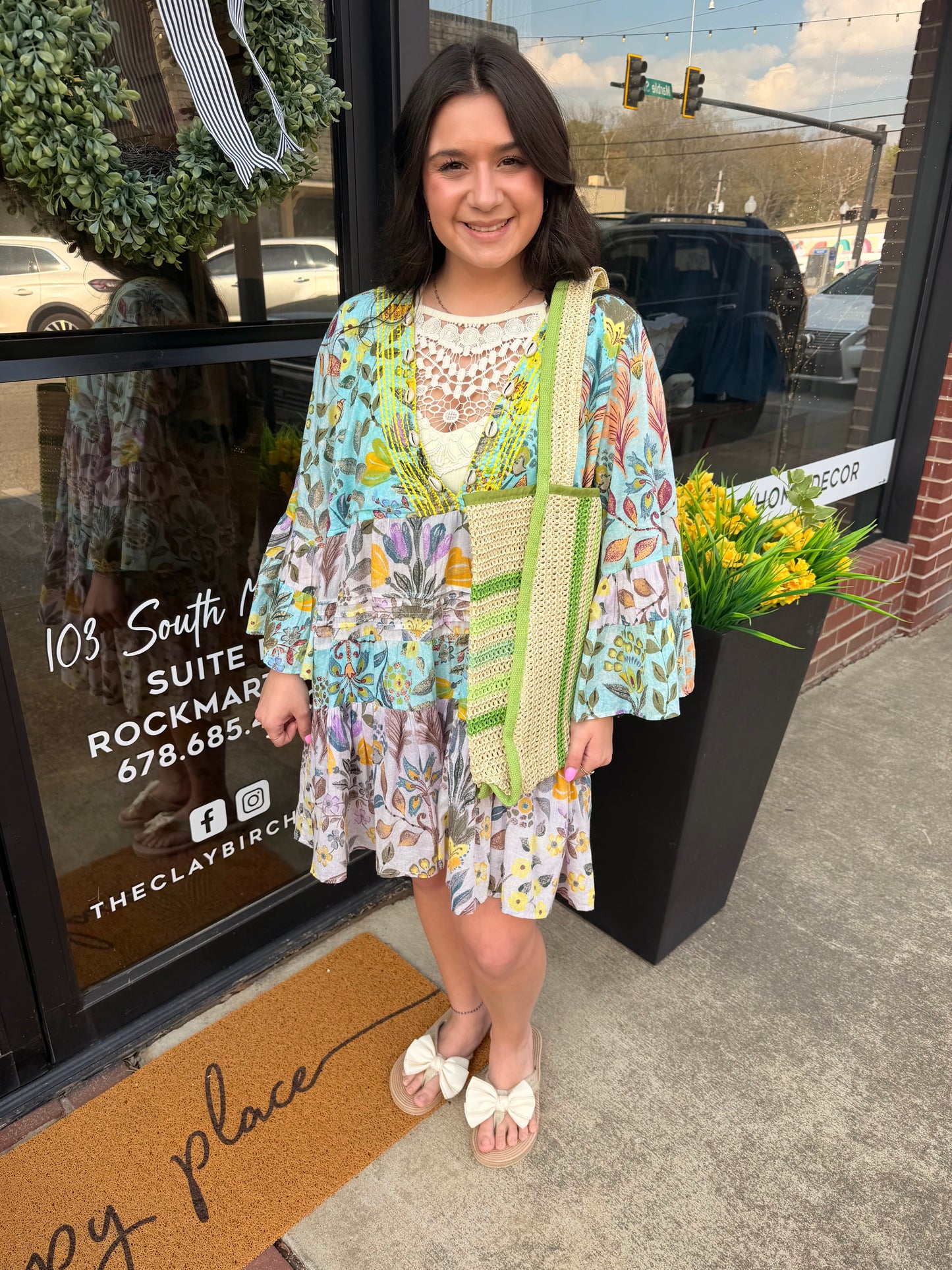 V-neck Woven Dress (S-L)(RUNS BIG)