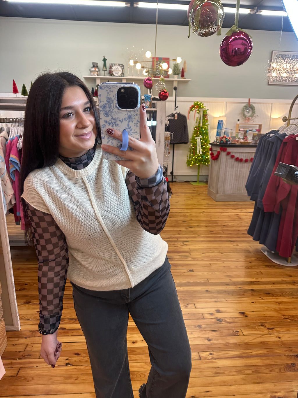 Checkered Print Mesh Crew Neck Design Long Sleeve (S-L)