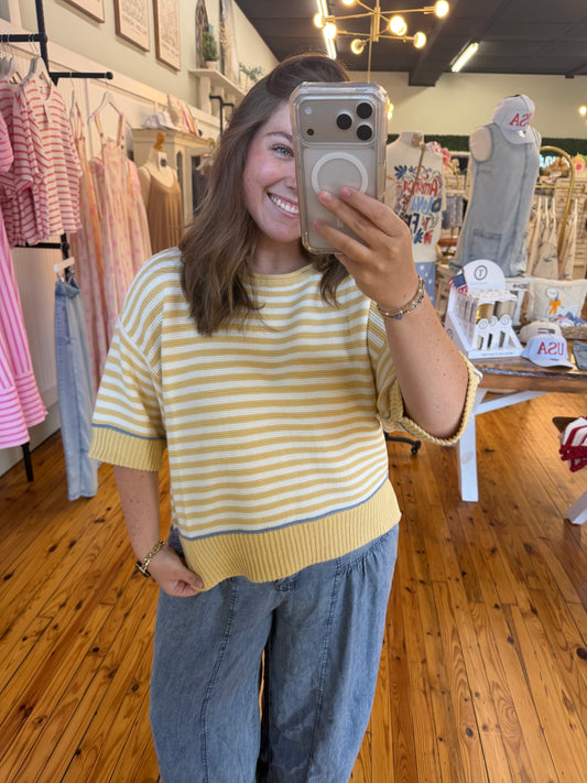 THE SUNSHINE SWEATER (S-L)