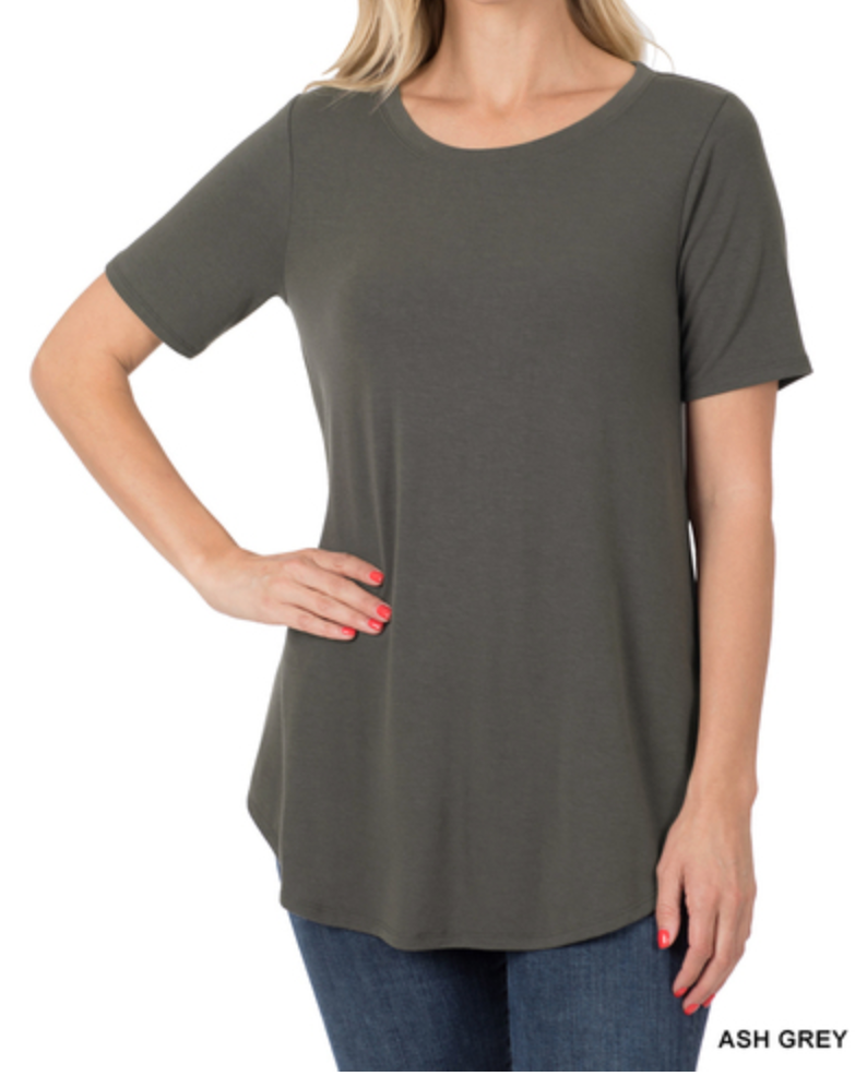The Baylee Basic Top (S-XL)
