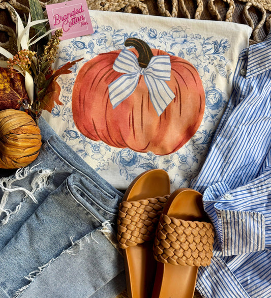 SALE! Blue Floral Pumpkin Graphic Tee (S-3XL)