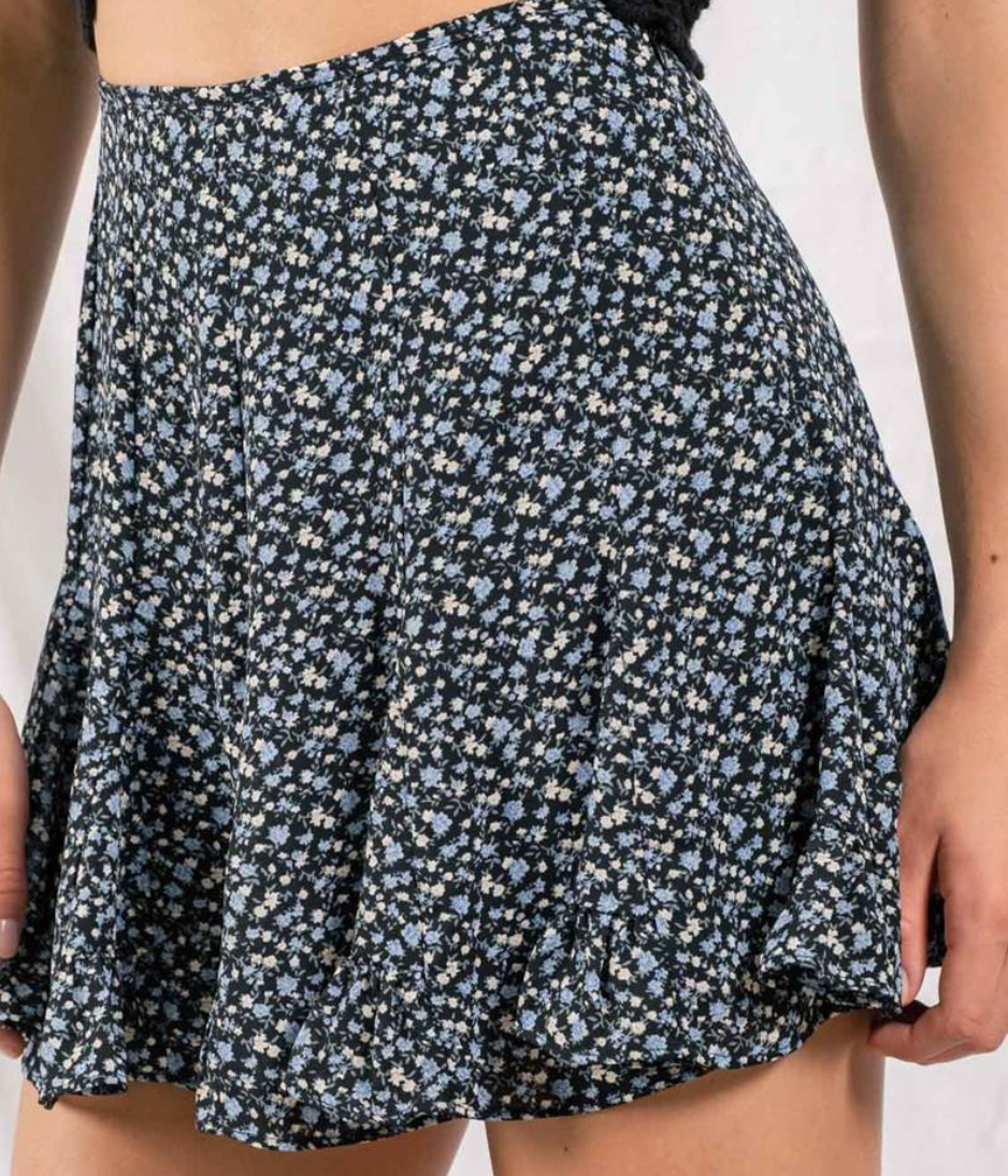 SALE! Finn Floral Mini Skirt (S-L)